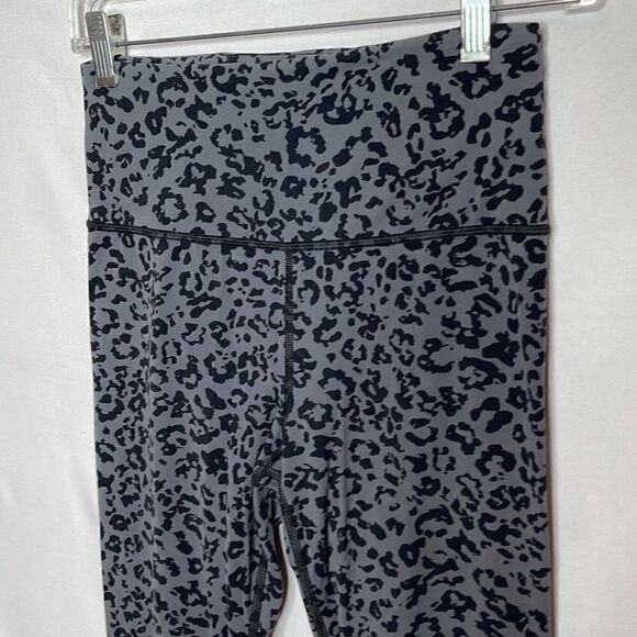 Athleta Leopard Print Elation High Rise Leggings. Size Small. - Picture 3 of 11